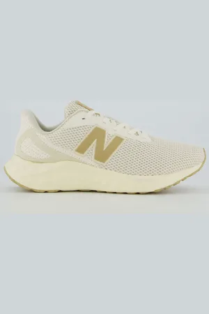 New Balance Tênis Fresh Foam Arishi V4 Feminino Off White