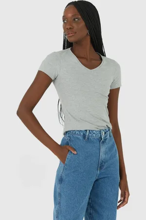 Blusa Básica Feminina Slim Em Algodão Com Decote V