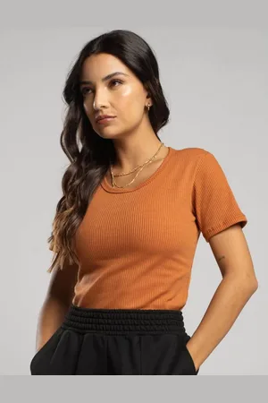 Vicbela Blusa Canelada Manga Curta Gola Redonda Terra