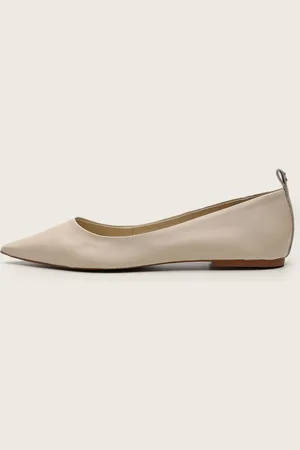 SANTA LOLLA Sapatilha Bico Fino Off-White