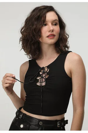 ONLY Blusa Cropped Canelada Ajustada Recorte Preta