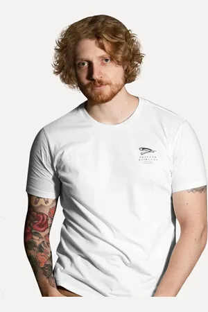 King & Joe Camiseta Masculina Collab Barba de Respeito Off-White