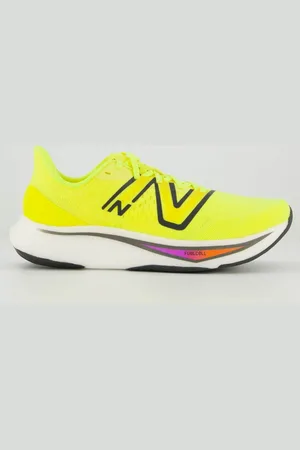 New Balance Tênis Fuelcell Rebel V3