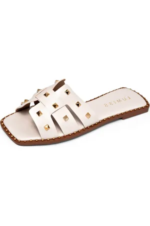 Lumiss Sandália Rasteira Feminina Spike Tacha Pirâmide Bico Quadrado Confortável Off White