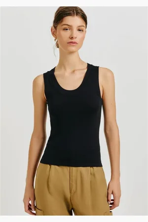 Hering Regata Feminina Slim Decote U Em Tricô De Viscose
