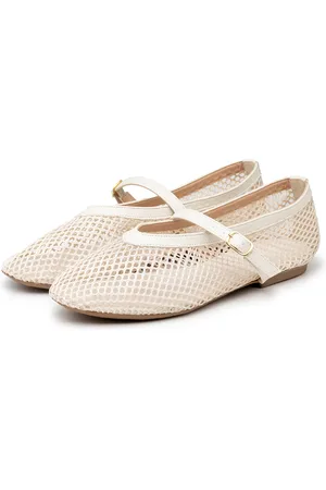 Flor da Pele Sapatilha Boneca em Tela com Tira de Fivela 5400 Off White