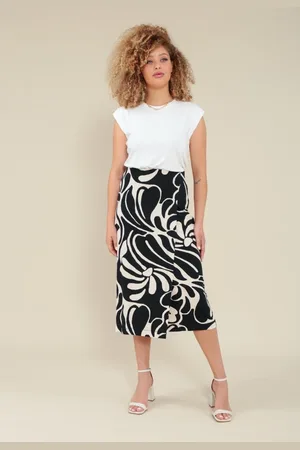 Pop Me Saia Midi Pareo em Malha Estampa Floral Bicolor- Off-White