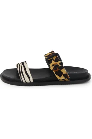 MARIA PAULA Sandália Papete Feminina em Tiras Tratorada Flatform em Couro Zebra