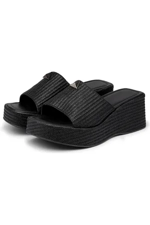 Flor da Pele Sandália Feminina Tamanco Plataforma Salto Médio 5201 Preta