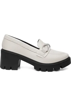 MIGLIORINI CALÇADOS Mocassim Salto Tratorado Brilho Diversas Cores Estilo Oxford Creme