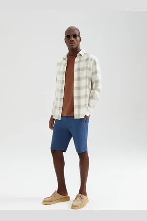 Hering Bermuda Básica Masculina Chino Reta Em Sarja