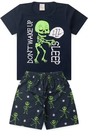 Molekada Pijama Verão Menino Marinho Camiseta e Bermuda Caveiras Brilha no Escuro