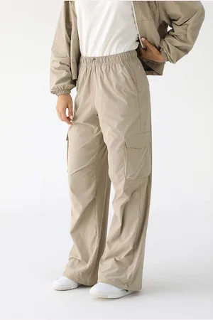 New Balance Calça Reta Nylon Cargo