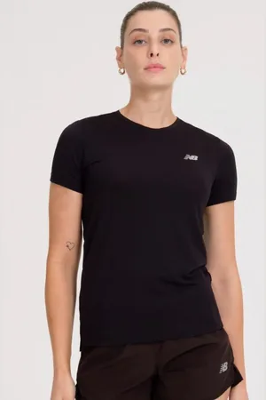 New Balance Camiseta Sport Essentials Feminina