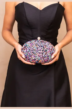Cia do Vestido Bolsa Clutch Oval Pedraria com Alcinhas Removíveis Elegante Festa Safire