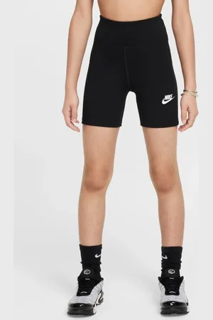 Nike Infantil - Shorts Sportswear Classic 5IN