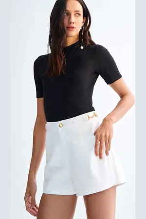 LEZ A LEZ Shorts Sarja Boyfriend Cintura Alta com Detalhe Cös