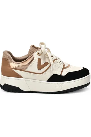 VIA MARTE Tênis Feminino Flatform com Recortes Metalizados Off White/Preto