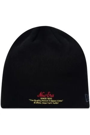 New Era Gorro Branded Logo History