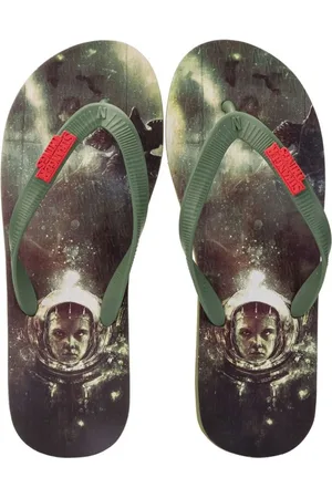 Netflix Chinelo Stranger Things Eleven Militar