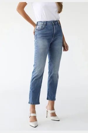 Forum Calça Jeans Mom Bolso Bordado