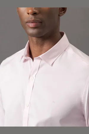 Calvin Klein Camisa Masculina Slim Básica de Manga Longa Calvin Klein - Claro