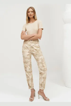 LEZ A LEZ Calça Sarja Slim Cropped Camuflada