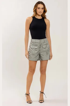 LEZ A LEZ Shorts Utilitário em Nylon com Brilho