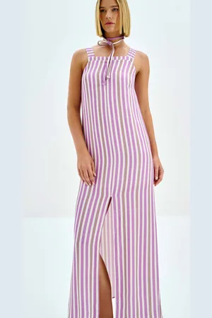 LEZ A LEZ Vestido Longo Estampado com Cinto e Fenda