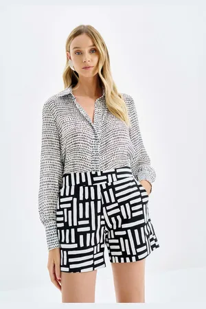 LEZ A LEZ Shorts Estampado em Tricoline com Bolso