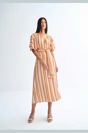 LEZ A LEZ Vestido Midi Transpassado em Viscose Estampado