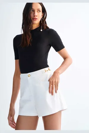 LEZ A LEZ Shorts Sarja Boyfriend Cintura Alta com Detalhe Cös