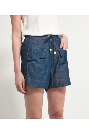 Marfinno Short Runner em Jeans com Bolsos e Cordão para Amarração