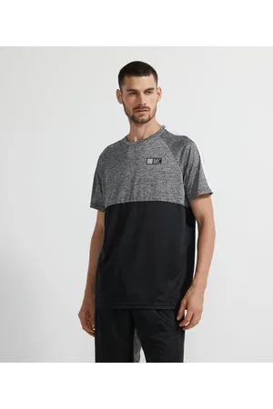 Get Over Camiseta Esportiva com Recorte Bicolor e Cava Raglan