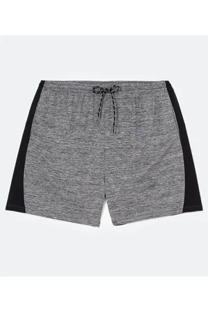 Get Over Bermuda Esportiva com Recorte Lateral - Plus Size
