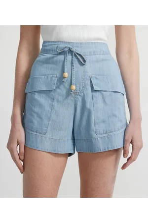 Marfinno Short Runner em Jeans com Bolsos e Cordão para Amarração