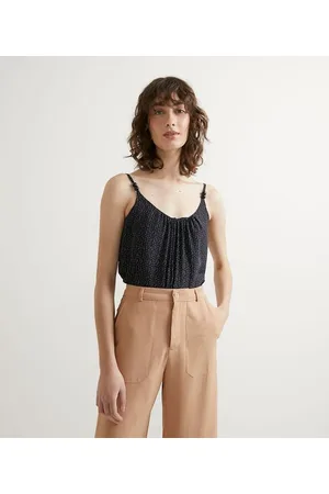 Cortelle Blusa Regata em Crepe com Aviamento e Estampa de Pontinhos