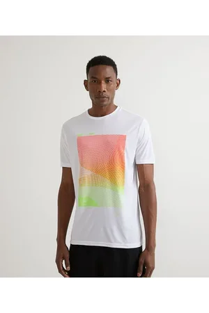 Get Over Camiseta Esportiva com Estampa de Quadrado Degradê