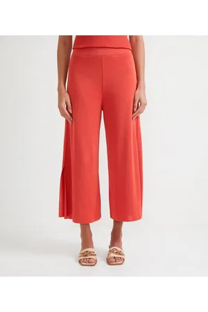 Cortelle Calça Pantacourt em Tricô com Fenda Lateral