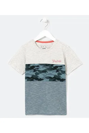 Fuzarka Camiseta Infantil Manga Curta com Recortes Camuflado e Azul - Tam 5 a 14 anos