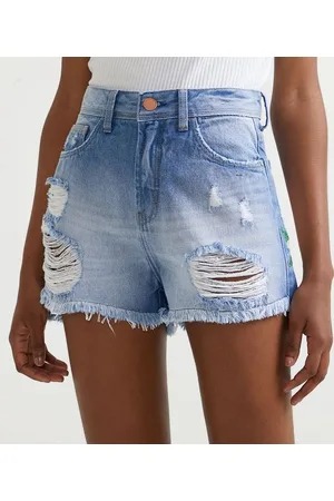 Blue Steel Short Cintura Alta Jeans com Puídos e Bordado de Laranjas no Bolso Traseiro