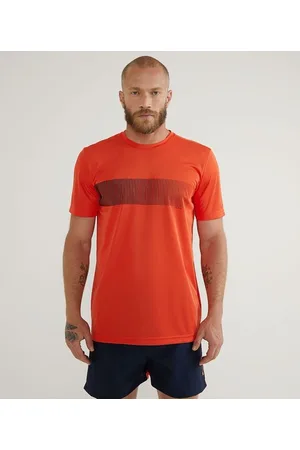 Get Over Camiseta Esportiva Manga Curta com Estampa de Listras em Degradê