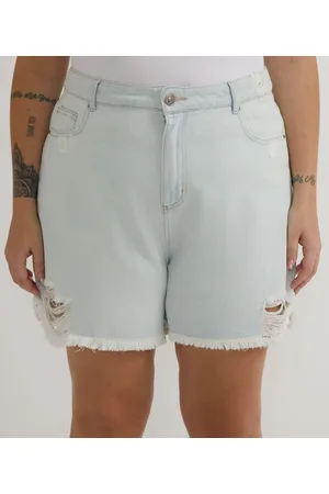 Ashua Curve e Plus Size Short Boyfriend em Jeans Delavê com Puídos Curve & Plus Size