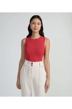 Cortelle Blusa Regata em Viscose com Ponto Trabalhado na Gola e Cavas