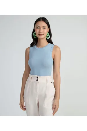 Cortelle Blusa Regata em Viscose com Ponto Trabalhado na Gola e Cavas