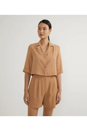 Cortelle Blazer Cropped em Crepe com Botões Forrados
