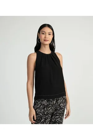 Cortelle Blusa Regata Básica com Pregas na Gola e Costuras Contrastantes
