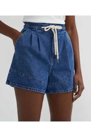 Marfinno Short Mom Jeans com Pregas e Cordão para Amarração no Cós