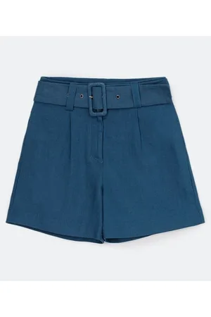 Cortelle Short em Viscolinho com Cinto Fivela e Pregas