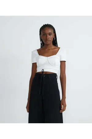 Blue Steel Blusa Cropped Texturizada com Decote Coração e Costura Contrastante